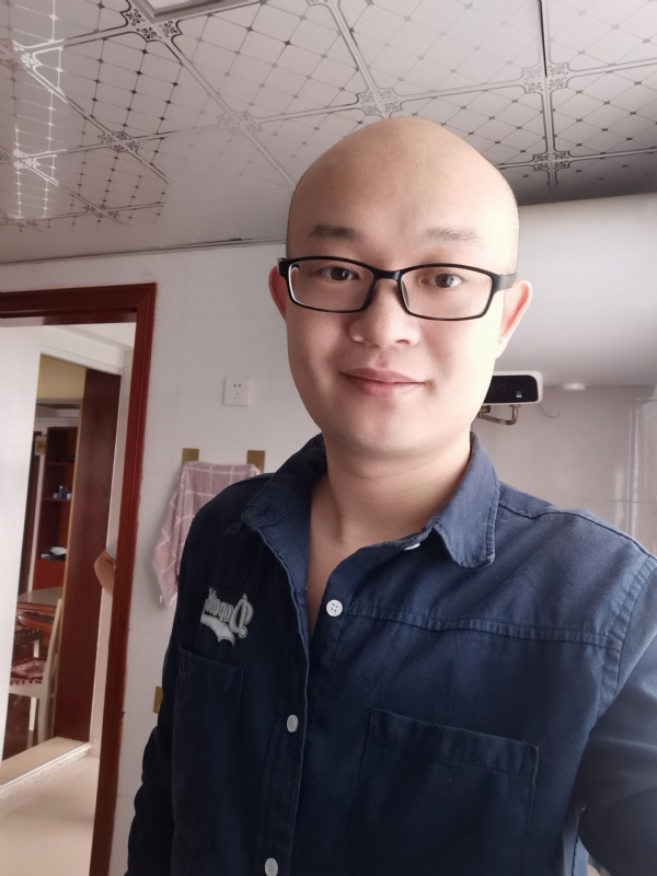 凝望远方的第一张照片--浙江残疾人相亲网