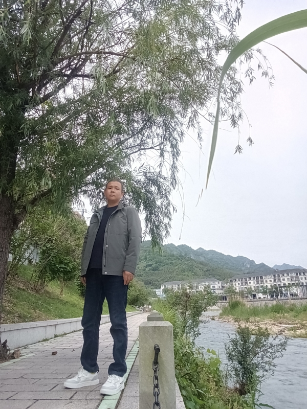 飞雪飘零的第一张照片--浙江残疾人相亲网